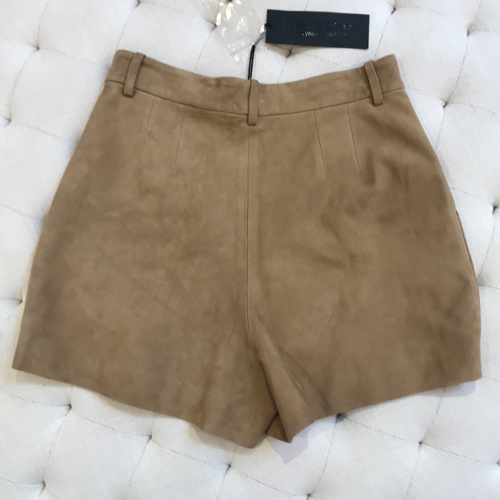 NWT Nili Lotan Suede 100% Lambskin Shorts $795 - Picture 5 of 9